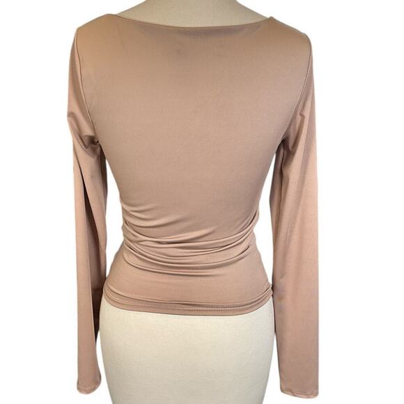 LUSH Double Lined Thick Long Sleeve Top Scoop Neck Size Small New WithOut Tag - Picture 4 of 10